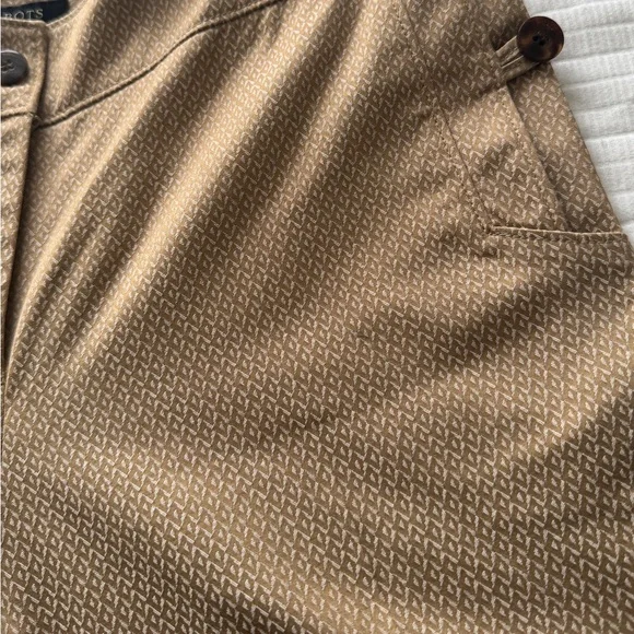 Talbots beige geometric shape pants, size 6P - Picture 7 of 8